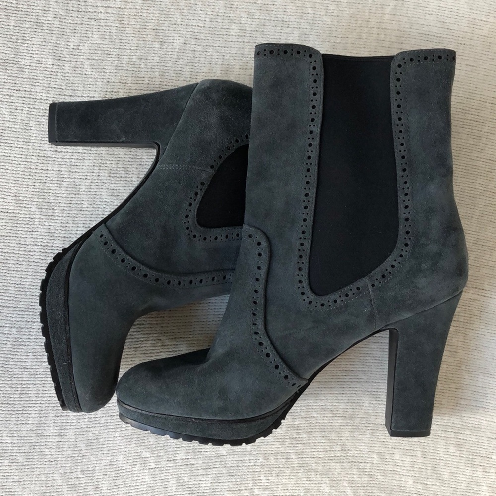 Ankle boots. NWOT.